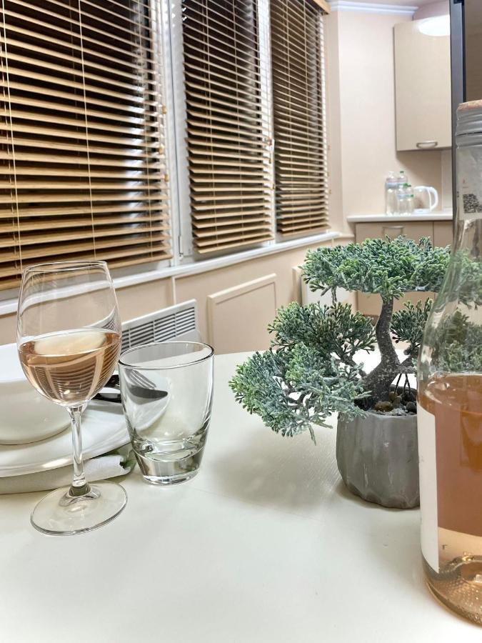 شقة Great One Bed Right Near Opera House كييف المظهر الخارجي الصورة
