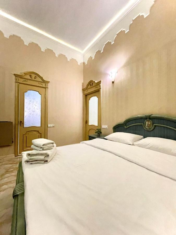 شقة Great One Bed Right Near Opera House كييف المظهر الخارجي الصورة