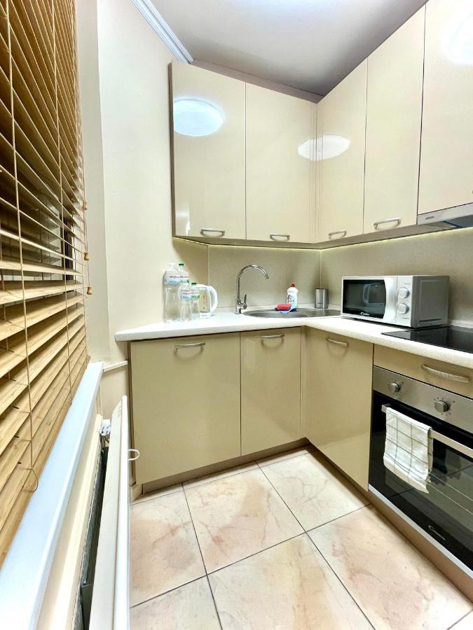 شقة Great One Bed Right Near Opera House كييف المظهر الخارجي الصورة
