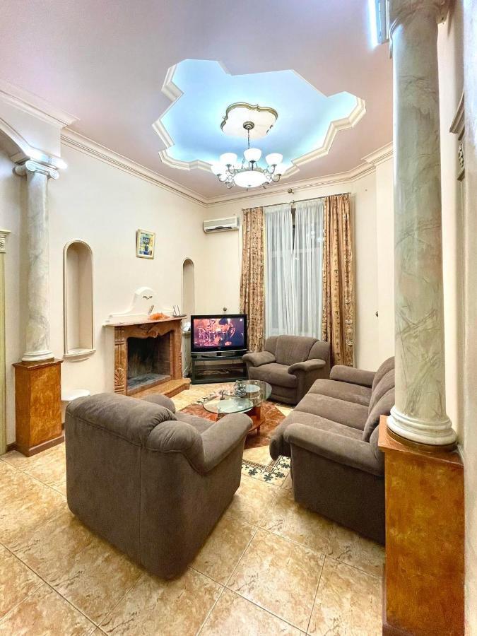 شقة Great One Bed Right Near Opera House كييف المظهر الخارجي الصورة